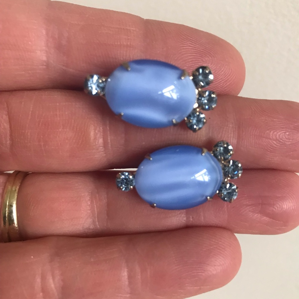 Vintage blue screw-on earrings.